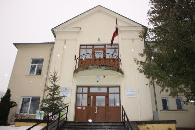 Ēka, kurā atrodas bibliotēka